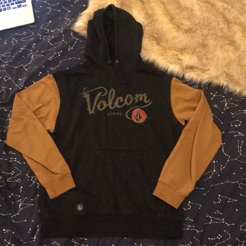Classic Fit Volcom Hoodie Size Small